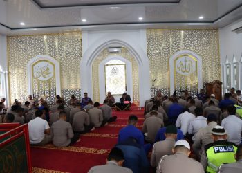 Personil Polres Bangka Lakukkan Kegiatan Binrohtal baik yang beragama Islam yang bertempat di Masjid Al Inda dan yang beragama Kristen