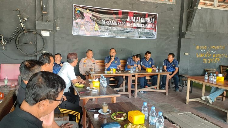 Polres Bangka Barat melaksanakan Jumat Curhat dengan Forum Komunitas Umat muslim Beragama di Warkop Kamitra