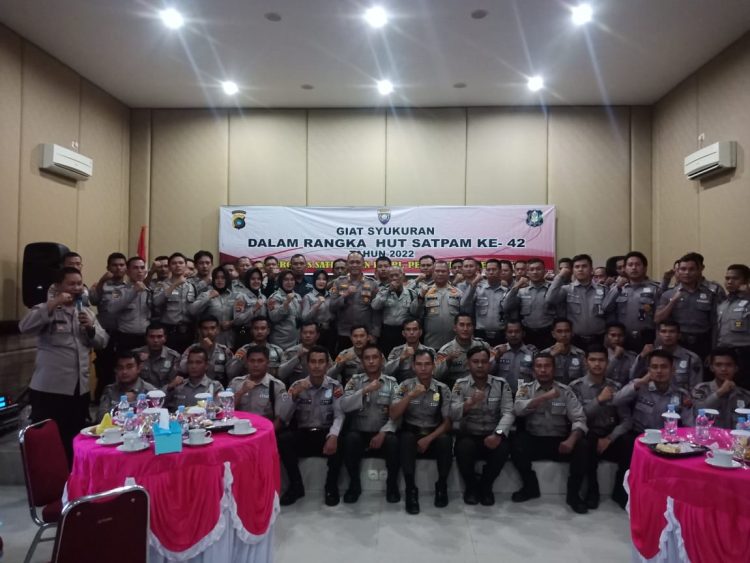 Polres Bangka Barat menggelar acara Syukuran peringatan Hari Ulang Tahun (HUT) Satuan Pengamanan (Satpam) Ke-42