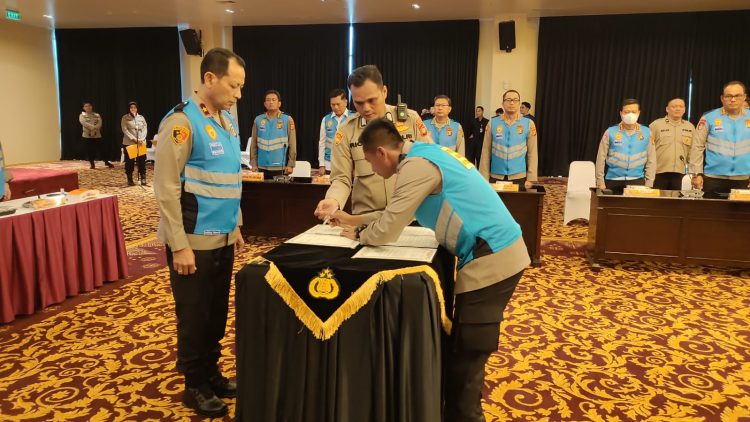 Pembacaan Sumpah dan Penandatanganan Pakta Integritas Seleksi penerimaan calon siswa sekolah inspektur polisi sumber sarjana TA. 2023
