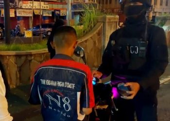 Polresta Manado menerjunkan Personelnya melakukan Kegiatan Rutin Yang Ditingkatkan (KRYD) dengan menggelar Patroli Kamtibmas