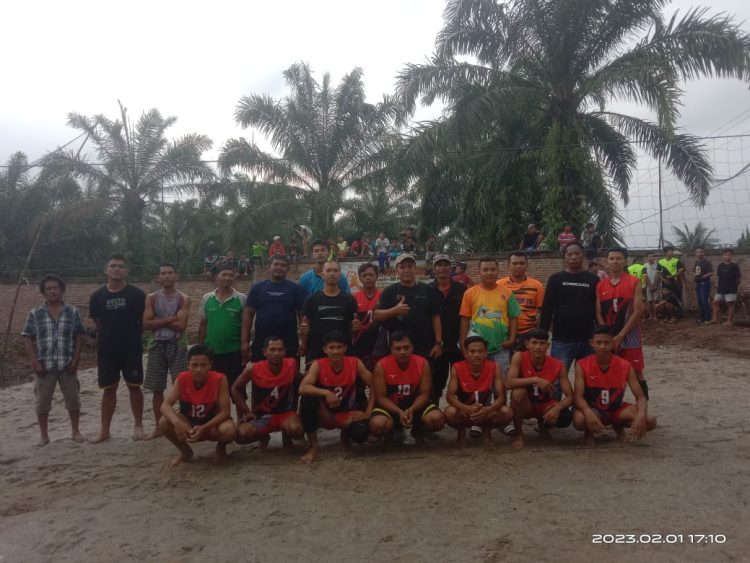 Pertandingan Turnamen Bola Voly Mulia Jaya Cup yang dilaksanakan di Dusun 1 Nagori Maligas Tongah kec. Tanah Jawa dengan Total Hadiah 11 juta rupiah