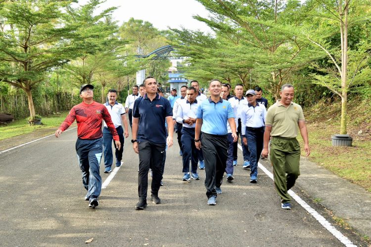 Satuan Radar 233 Sabang, mengadakan jalan santai bersama unsur Forkopimda Kota Sabang