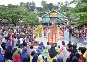 Festival Cap Go Meh di Kota Sabang merupakan rangkaian akhir dari perayaan Imlek yang dimeriahkan dengan pertunjukan barongsai hasil kolaborasi antara Federasi Olahraga Barongsai Indonesia (FOBI) Kota Sabang dan FOBI Kota Banda Aceh