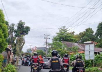 Satuan Samapta Polresta Manado melaksanakan Patroli Presisi di wilayah hukum Polresta Manado, Selasa (7/2/2023)