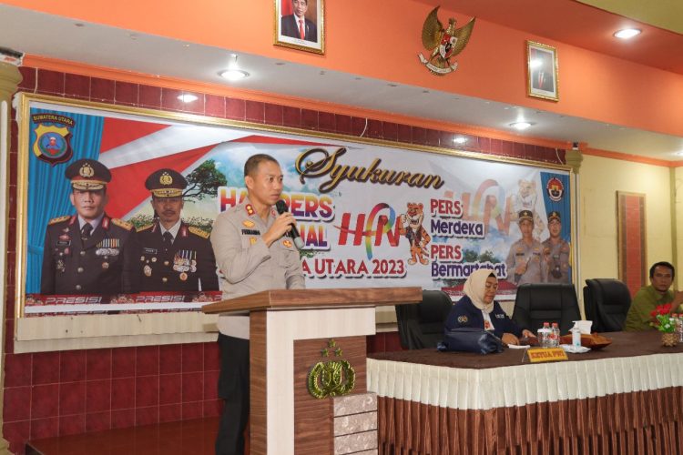 Kapolres Pematangsiantar AKBP Fernando SH S.I.K, memimpin pelaksanaan syukuran dengan menyambut Hari Pers Nasional (HPN) 2023
