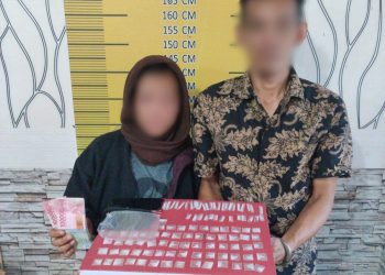 RS (35) Wiraswasta, Dsn. Bahagia Gp. Geudubang Jawa Kec. Langsa Baro dan GY(37) IRT, Dsn. Bahagia Gp. Geudubang Jawa Kec. Langsa Baro