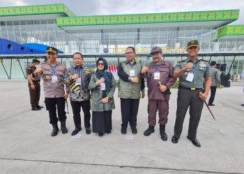 Kapolres Pematangsiantar AKBP Fernando SH S.I.K bersama dengan Forkopimda menghadiri, terminal Penumpang Tipe A Tanjung Pinggir Kota Pematangsiantar dan Amplas Provsu oleh Bapak Presiden RI Ir.H Joko Widodo, di Terminal Amplas Kota Madya Medan