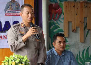 Kapolres Pematangsiantar AKBP Fernando SH S.I.K, melaksanakan kegiatan Jumat curhat Kamtibmas untuk menerima aspirasi dan mencari solusi permasalahan yang ada di masyarakat