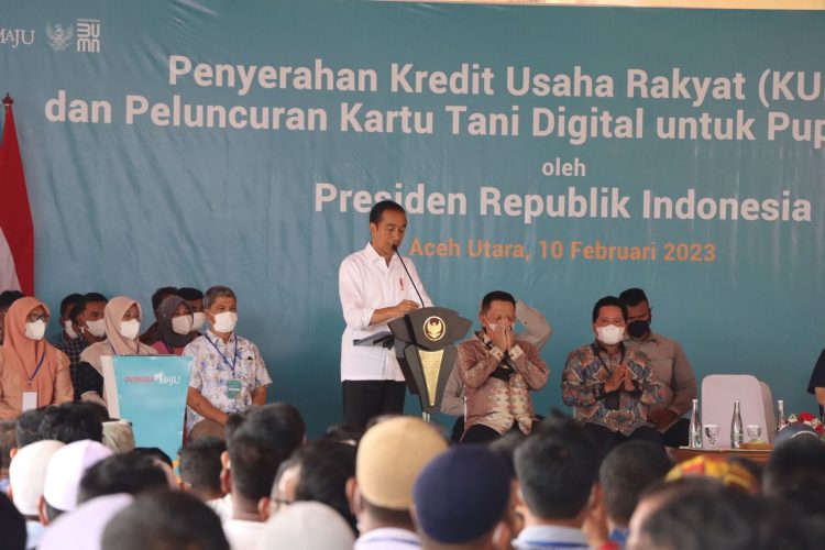 Presiden Jokowi meresmikan pabrik pupuk NPK (nitrogen, posfor, kalium) milik PT Pupuk Iskandar Muda (PIM) di Kecamatan Dewantara, Kabupaten Aceh Utara