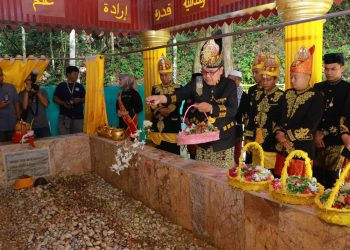 Pemerintah Kabupaten Aceh Barat menggelar upacara peringatan syahidnya Teuku Umar Johan Pahlawan Ke-124 tahun 2023 yang dilaksanakan di komplek Makam Pahlawan Nasional Teuku Umar