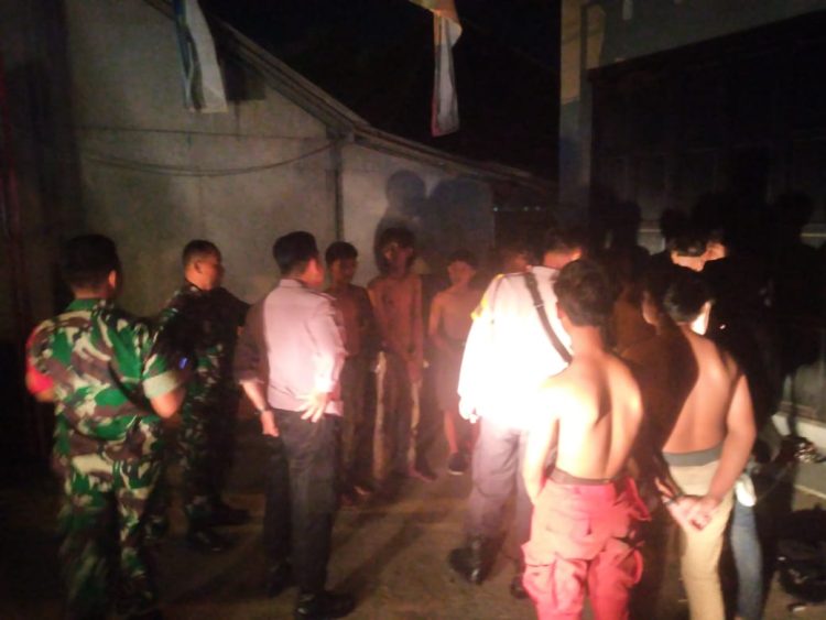 Belasan anak punk yang mangkal di sejumlah area publik di wilayah Jatilawang diamanakan Petugas