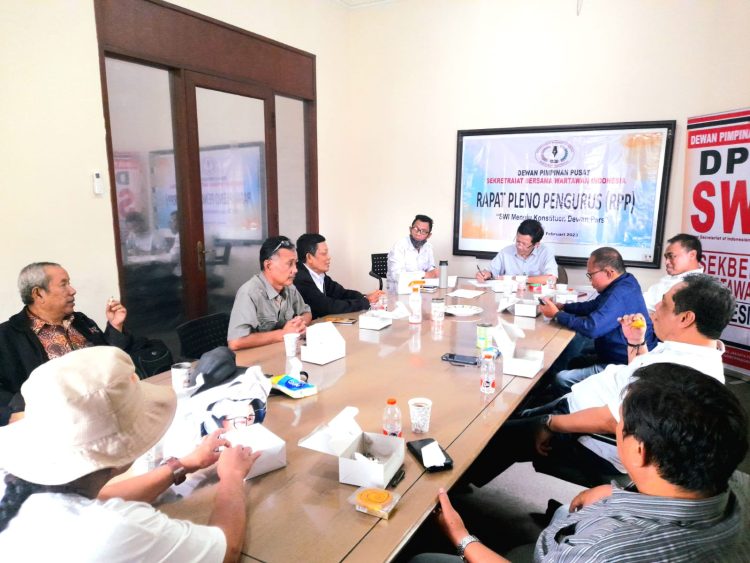Dewan Pimpinan Pusat (DPP) Sekber Wartawan Indonesia (SWI) menggelar Rapat Pleno Pengurus (RPP) di Kantor Pusat SWI Jalan Menteng 117 Jakarta Pusat, Senin (13/2/2023)