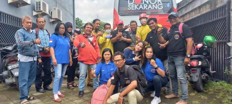 Persatuan Jurnalis Indonesia (PJI) DPC Kediri Raya yang bekerjasama dengan PMI Kota Kediri, dan dihadiri TNI AD, rekan Jurnalis Media , ASN dan dari beberapa warga kediri yang ikut antusias mendonorkan darahnya