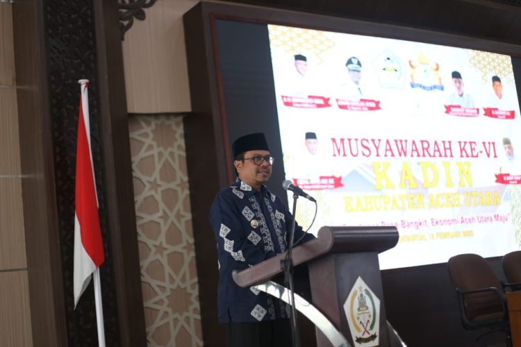Azwardi dalam arahannya saat membuka kegiatan Musyawarah Kabupaten (Mukab) ke-VI Kamar Dagang dan Industri (KADIN) Kabupaten Aceh Utara