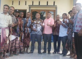 Perayaan ulang tahun ke 10 Lembaga Penyelanggara Pengawas Triaspolitika Republik Indonesia (LP2TRI) melibatkan masyarakat setempat maupun simpatisan LP2TRI dan tamu undangan