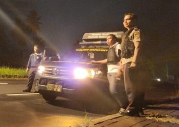 Polresta Manado bersama Polsek Jajaran melaksanakan patroli siaga lampu biru di keramaian kota (Silau Mata) pada jam-jam rawan terjadinya tindak kejahatan