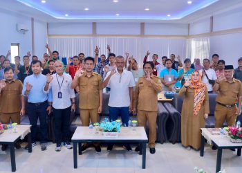 Pelatihan hospitality bagi pekerja sektor pariwisata dan ekonomi kreatif (driver), di Mata Ie Resort, Senin (20/2/23)
