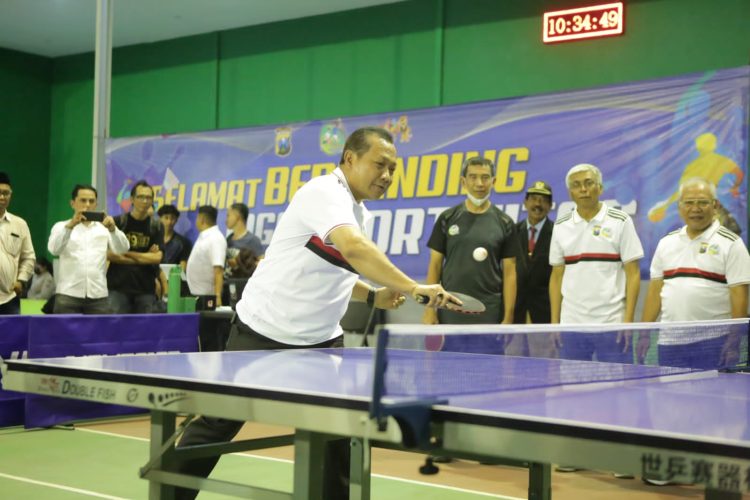 Kegiatan yang dibuka secara langsung oleh Kapolda Jatim Irjen Pol Dr.Toni Harmanto, MH ini diikuti oleh puluhan awak media kelompok kerja Polda Jatim