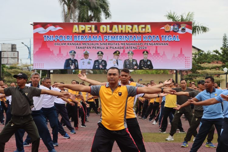 Tiga Pilar (Pemerintah, TNI dan Polri ) Kota Tegal menggelar kegiatan olah raga bersama bertempat di halaman Polres Tegal Kota