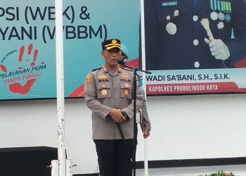 Kapolres Probolinggo Kota AKBP Muhammad Wadi Sa’bani, S.I.K., S.H., Pimpin apel jam Pimpinan, Senin (20/02/2023) pagi