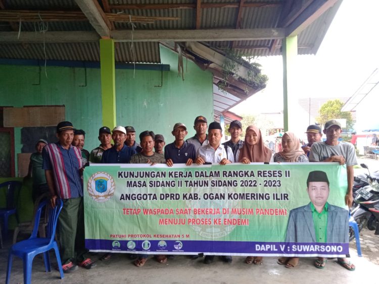 Suwarsono, melaksanakan kunjungan kerja dalam rangka menggelar reses II masa persidangan tahap II Tahun 2022 - 2023 di  Kecamatan Lempuing  dan Kecamatan Lempuing jaya