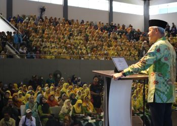 Gubernur Jawa Tengah H. Ganjar Pranowo, S.H., M.IP membuka Musyawarah Wilayah (Musywil) Periode Muktamar 48 Muhammadiyah dan Aisyiyah Jawa Tengah di Gedung Olahraga (GOR) Wisanggeni Kota Tegal