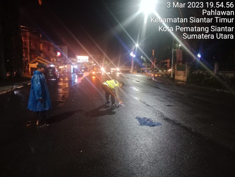Lokasi kecelakaan sepeda motor Honda Mega Pro No Pol BK 5607 ACA, Pantas Pangaribuan (52), warga Jalan Rakyat Gang Sahata No. 9, Desa Pahlawan, Kecamatan Siantar Timur, Pematang Siantar