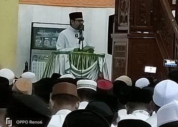 Azwardi dalam sambutannya pada acara Safari Subuh se-Aceh yang digelar oleh lembaga Tazkiratul Ummah di Masjid Agung Baiturrahim Lhoksukon, Minggu, 5 Maret 2023