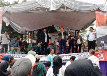 Kampanye di hari Pertama Calon Kepala Desa Kembang Kuning Kecamatan Klapanunggal Kabupaten Bogor nomor 2 Bapak M.Masudin ( Petahana),yang dilaksanakan di Lapangan Sepak Bola Pakuan Kecamatan Klapanunggal