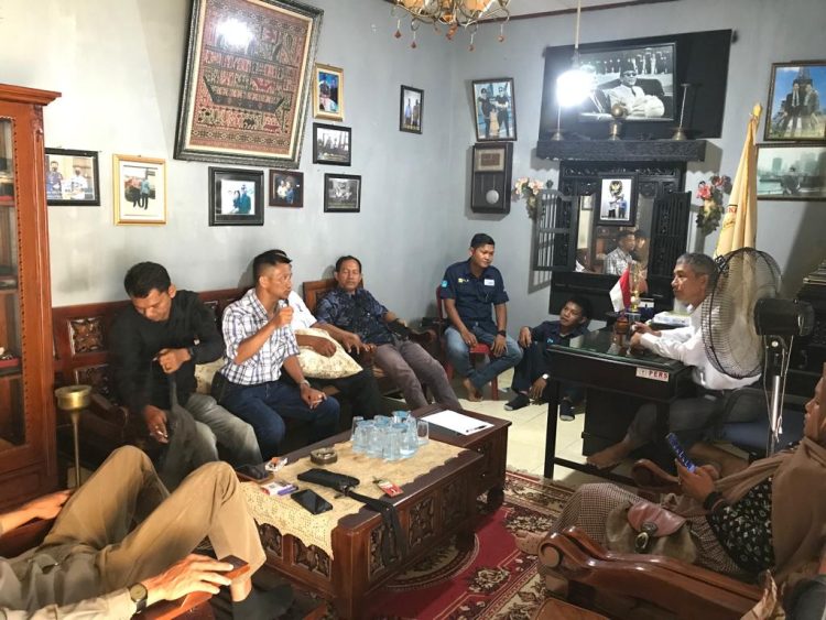 DPD SWI Sekber Wartawan Indonesia Kabupaten Ogan Komering Ilir Provinsi Sumatera Selatan mengadakan rapat koordinasi pembahasan tentang solidaritas dan kewajiban anggotanya. Senin (06/02/2023)