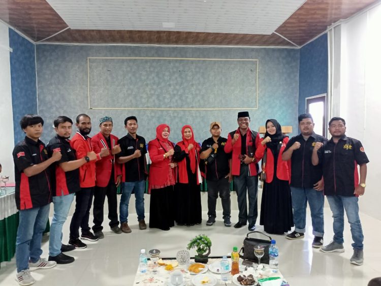 Acara silaturrahmi dan konsolidasi partai Aceh Wilayah Nagan Raya, Minggu (12/03/23) dikawasan Ujong Fatihah kecamatan Kuala kabupaten Nagan Raya