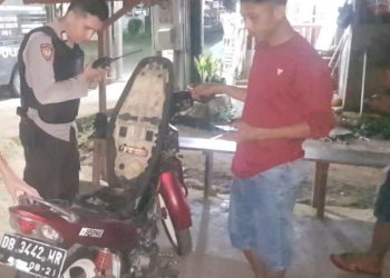 Polsek Malalayang menerjunkan Personelnya untuk melakukan Kegiatan Rutin Yang Ditingkatkan (KRYD) dengan menggelar Patroli Kamtibmas