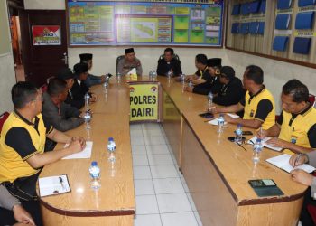 Kapolres Dairi AKBP Wahyudi Rahman, SH, S.I.K,MM gelar Program Jumat Curhat guna untuk lebih dekat dengan Tokoh masyarakat dalam menjalin Silaturahmi Dalam rangka Ciptakan Situasi kamtibmas