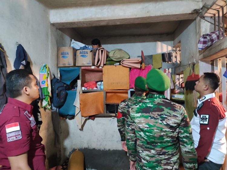 Lembaga Pemasyarakatan (Lapas) Kelas IIB Tebing Tinggi langsungkan razia gabungan dalam rangka Pencegahan Pemberantasan Penyalahgunaan dan Peredaran Gelap Narkotika (P4GN)
