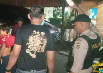 Personel Polsek Wanea Polresta Manado meningkatkan patroli Sikat Pemabuk Jalanan (Sibulan) di malam hari untuk mencegah kejahatan jalanan pada sejumlah pusat keramaian