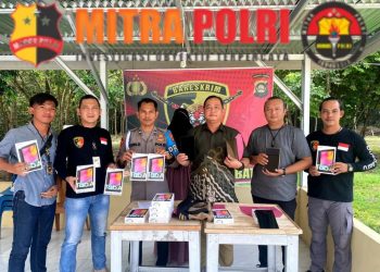 Beberapa Tablet Samsung Galaxy Tab A (Inventaris) sekolah yang diamankan