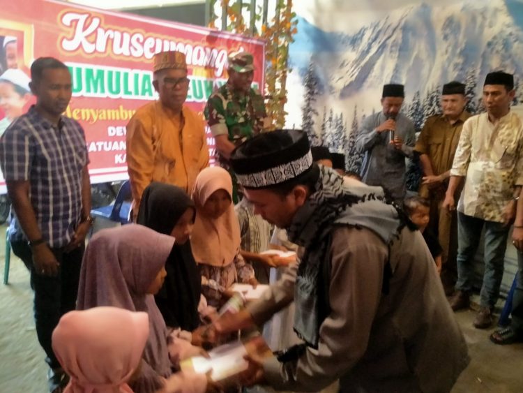 Persatuan Wartawan Online (PWO) Aceh Utara menggelar santunan anak yatim di kantor PWO Aceh Utara