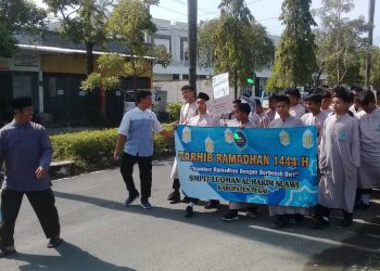 Sebanyak 1500 siswa siswi dibawah naungan yayasan Ulin Nuha antusias ikuti pawai turun ke jalan