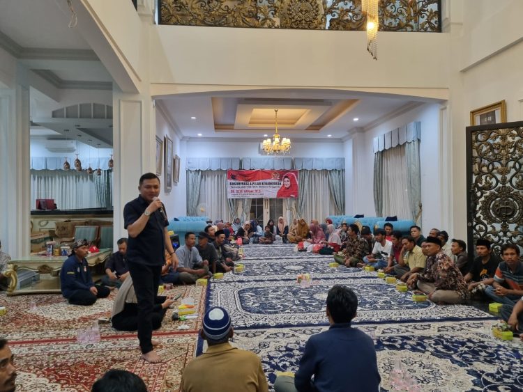 Anggota Komisi IX DPR RI Fraksi PDI Perjuangan Dr. Dewi Aryani, M.Si kembali menggelar Sosialisasi 4 Pilar di Rumah Aspirasi DeAr di Desa Sidaharja Kecamatan Suradadi