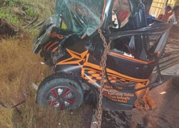 Kecelakaan lalulintas antara mobil Daihatsu Grand Max BG 8332 BF, dengan Nissan Navara BG 8263 P, di Desa Simpang Tais, Kecamatan Talang Ubi, Kabupaten PALI pada Kamis (23/3/2023)