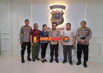 Kapolda Sumut Irjen Pol Panca Putra Simanjuntak bertemu dan mendengarkan langsung keluhan istri dan keluarga Almarhum