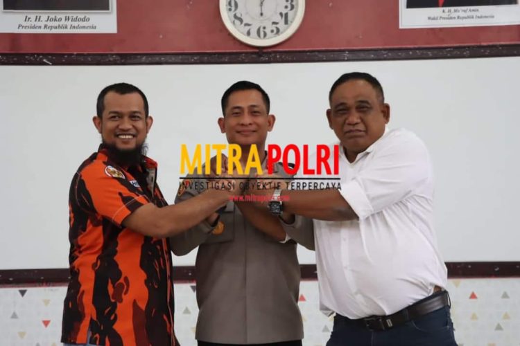 Kapolres Pelabuhan Belawan AKBP Josua Tampubolon, SH., MH., menginisiasi kegiatan pertemuan dengan Organisasi Kepemudaan (OKP) Pemuda Pancasila (PP) dan Ikatan Pemuda Karya (IPK) ranting Medan Belawan