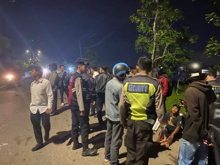 Unit Patroli Tombak 504 Ditsamapta Polda Sumsel berhasil mengamankan begal saat sedang melaksanakan Patroli R4 di jalan HM Noerdin Pandji, Kecamatan Sukarami Palembang