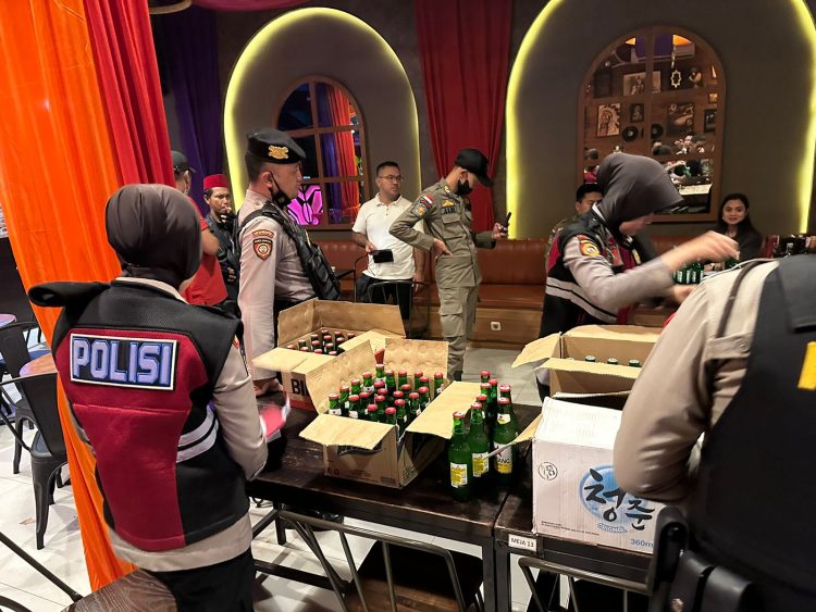 Satgas Ops Pekat 1 Musi 2023 Polda Sumsel bersama Instansi terkait lakukan pemantauan dan pengawasan operasional tempat hiburan, restro dan cafe