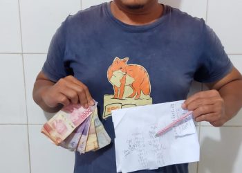 Pelaku Jul Alfonsus Damanik (39) warga Jalan Tangki Bawah, Kelurahan Naga Pita, Kecamatan Siantar Martoba, Kota Pematangsiantar yang diamankan beserta barang bukti