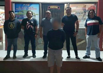 Tim Buser Satreskrim Polres Tomohon mengamankan terduga pelaku penganiayaan yang terjadi di Kelurahan Matani