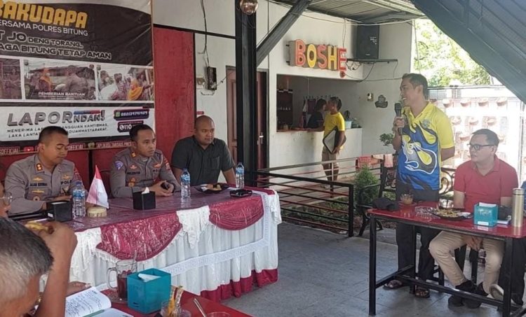 Pedagang Pasar Kota Bitung memberikan apresiasi positif kepada Kepala Kepolisian Resor - Kapolres Kota Bitung AKBP Alam Kusuma Irawan SIK, SH, MH