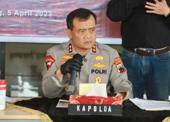 Kapolda Jawa Tengah, Irjen Pol Ahmad Luthfi dalam konferensi pers penyalahgunaan bahan peledak (Obat Mercon) yang digelar di Loby Mapolda Jateng