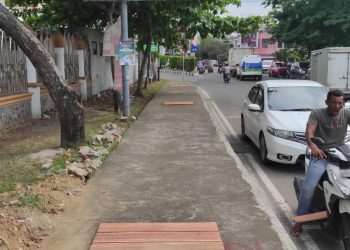 Penutupan terhadap empat lobang pada saluran air yang terletak di jalan Darussalam Gampong Simpang Peut Banda Sakti, berakhir damai
